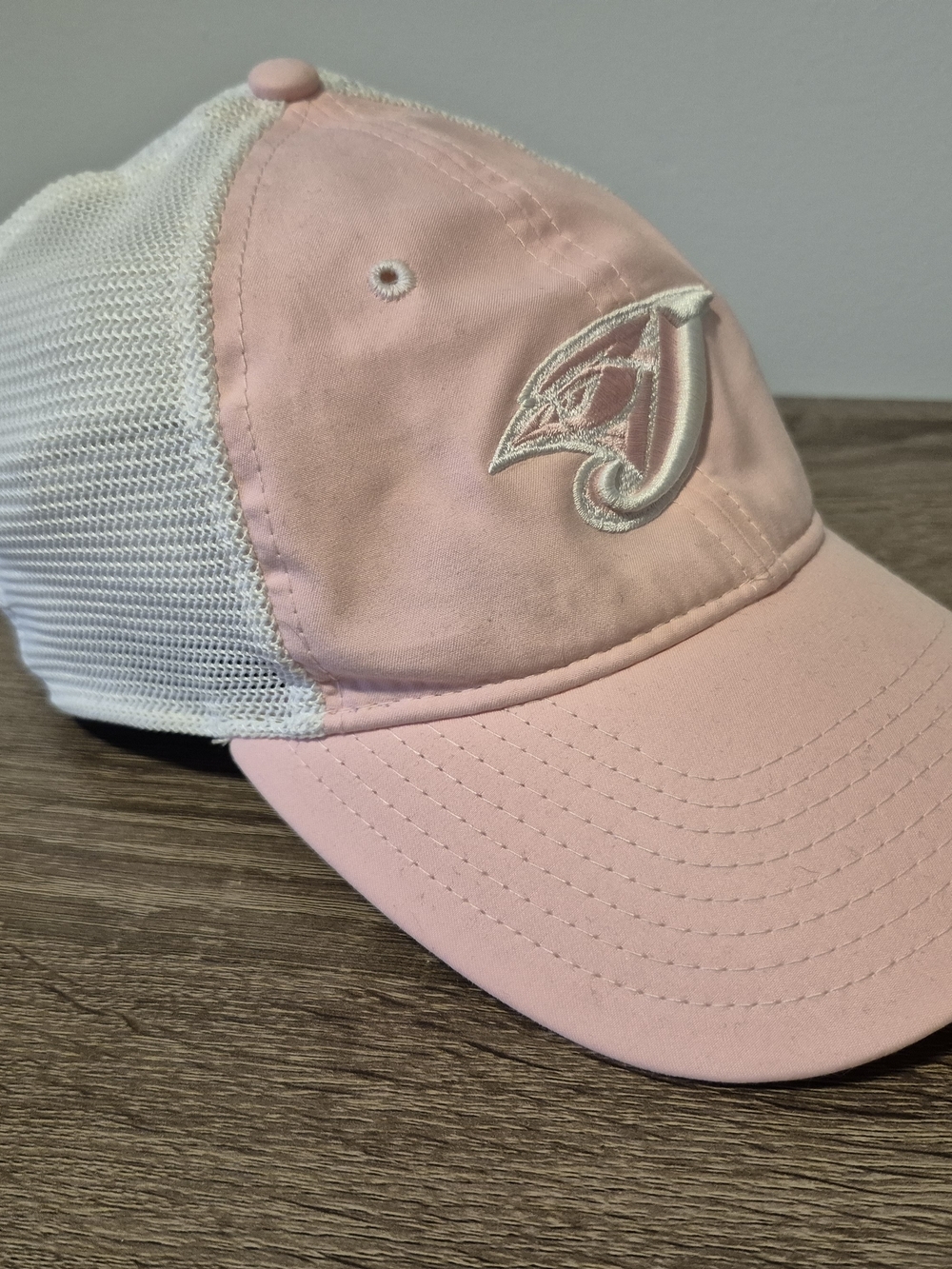 Women's New Era Blue Jays Pink & White Mesh Trucker Baseball Cap Genuine Merch